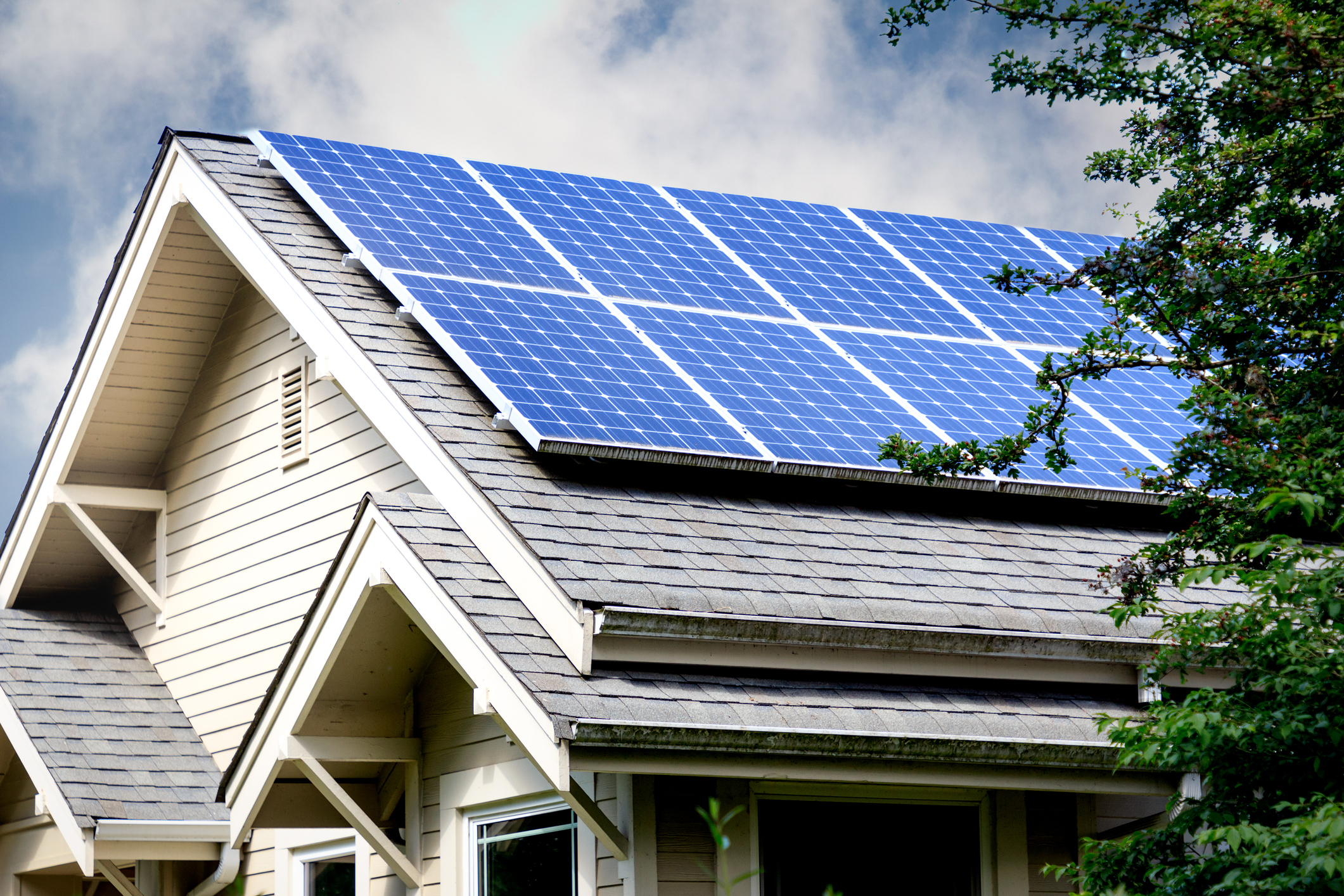 Discover the benefits of installing solar panels at home with our comprehensive guide. Learn about energy output, costs, and how solar power can reduce your bills.